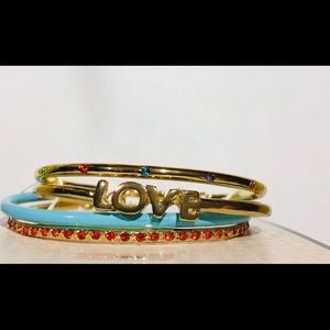 NWT multi colored bracelet set.